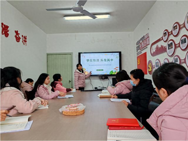 泸州市江阳区黄舣镇中心幼儿园开展游戏化教学专题培训